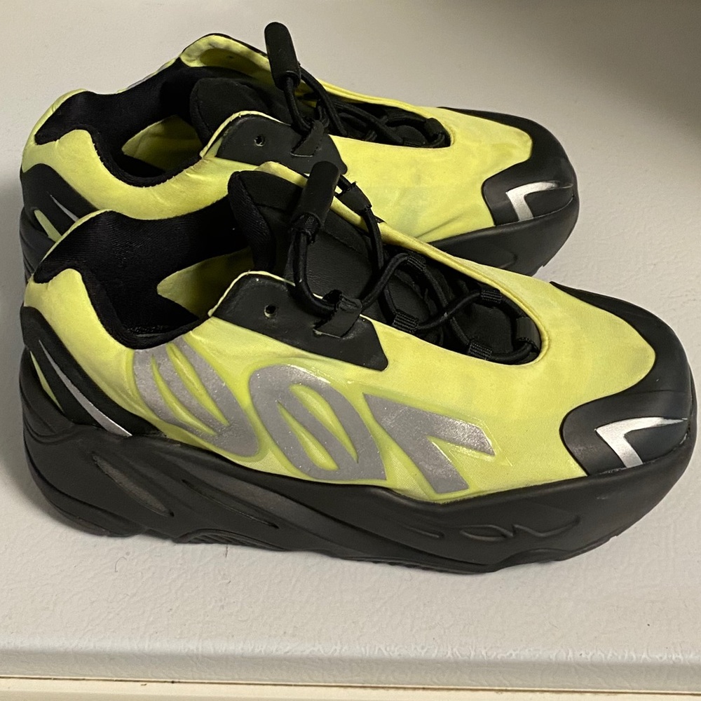 Toddler Yeezy 700